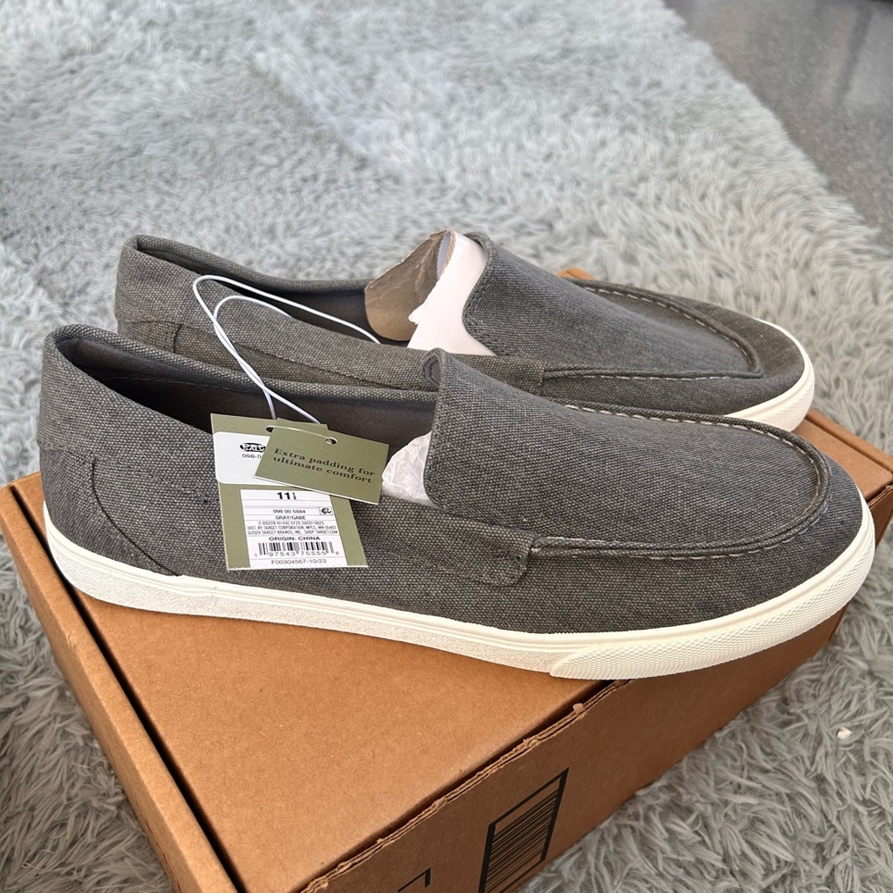 Good fellow men’s Gray Slip-On Canvas Shoes
